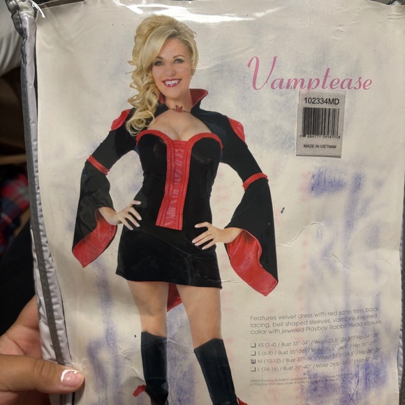 Playboy vampire costume - Picture 1 of 1